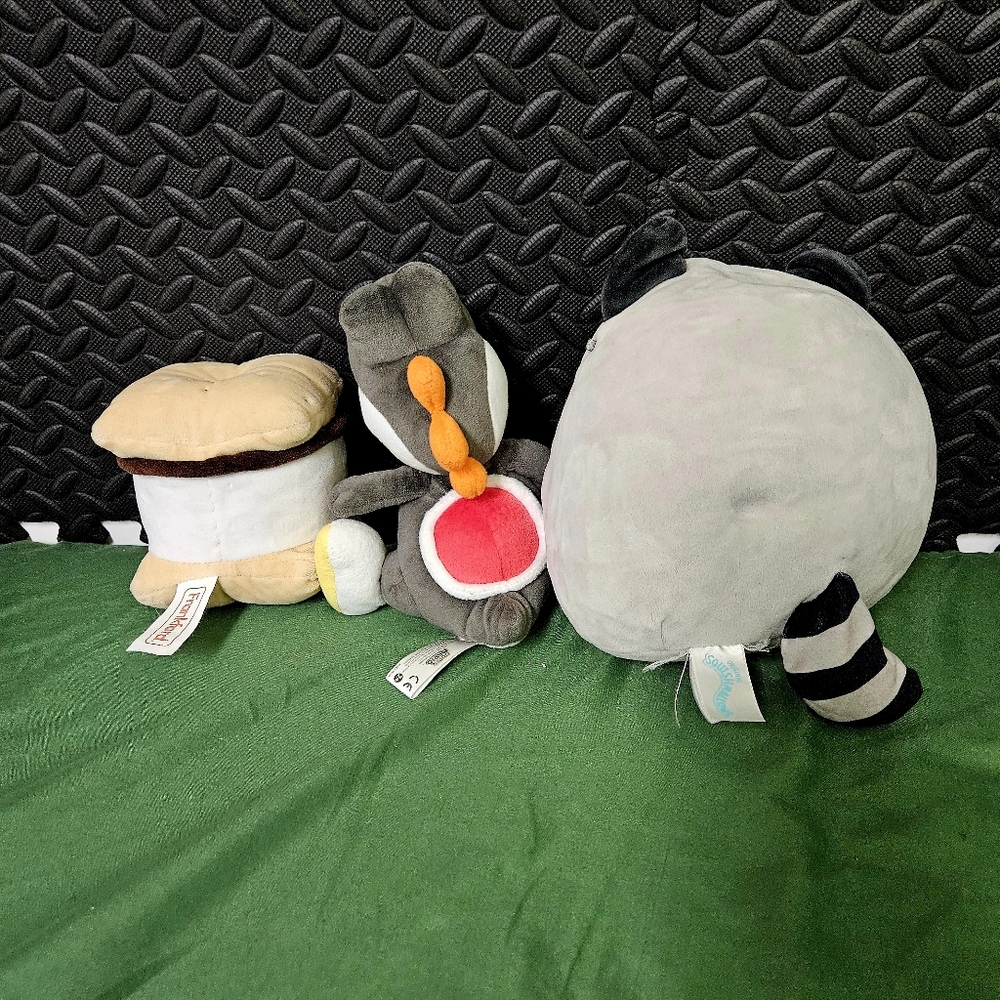 Cute Plush Toy Set - Raccoon, Dinosaur, and S'mores - Picture 9 of 13